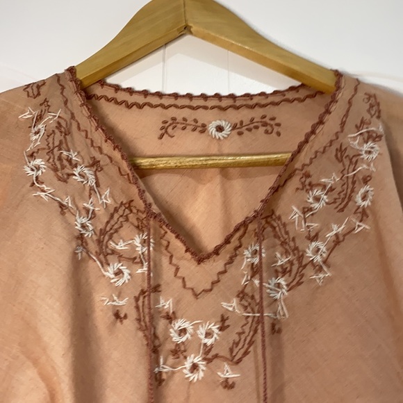 Vintage 1970s Poncho - Picture 2 of 2